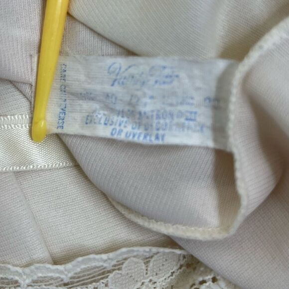 Vintage 70s 80s Vanity Fair Full Slip Lace Trim Cream Beige Women 40-42 Made USA - Picture 7 of 12